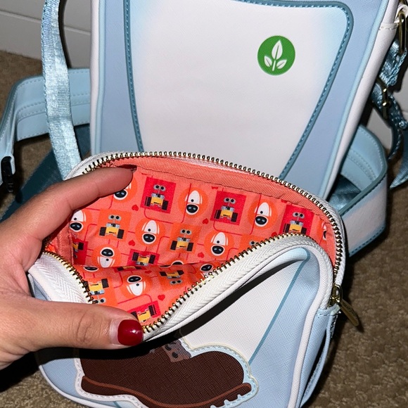 Wall-E Eve Crossbody Bag - Picture 6 of 7